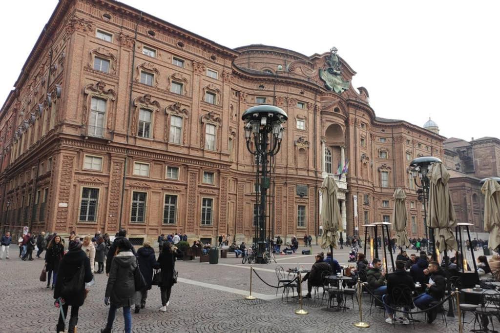 Domus Nova - Una Finestra Sui Tetti Turin Exteriör bild
