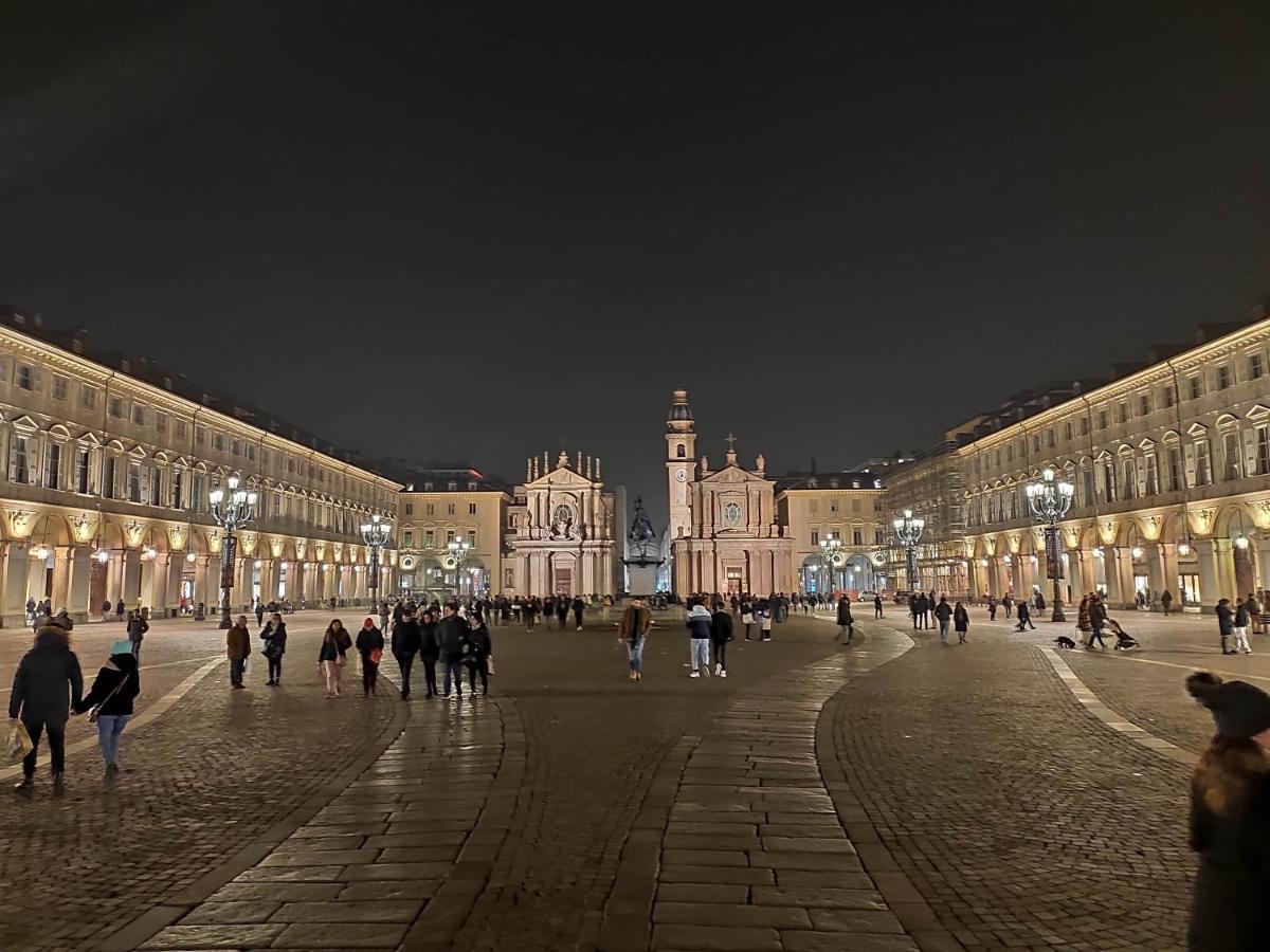 Domus Nova - Una Finestra Sui Tetti Turin Exteriör bild
